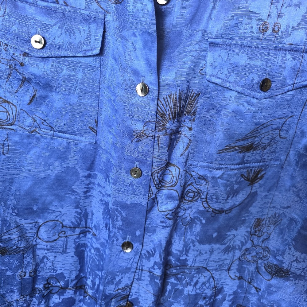 Chico's Shirt Women's Size 1 (US Medium) Blue Black Accents Monkey Elephant Silk - Picture 3 of 9